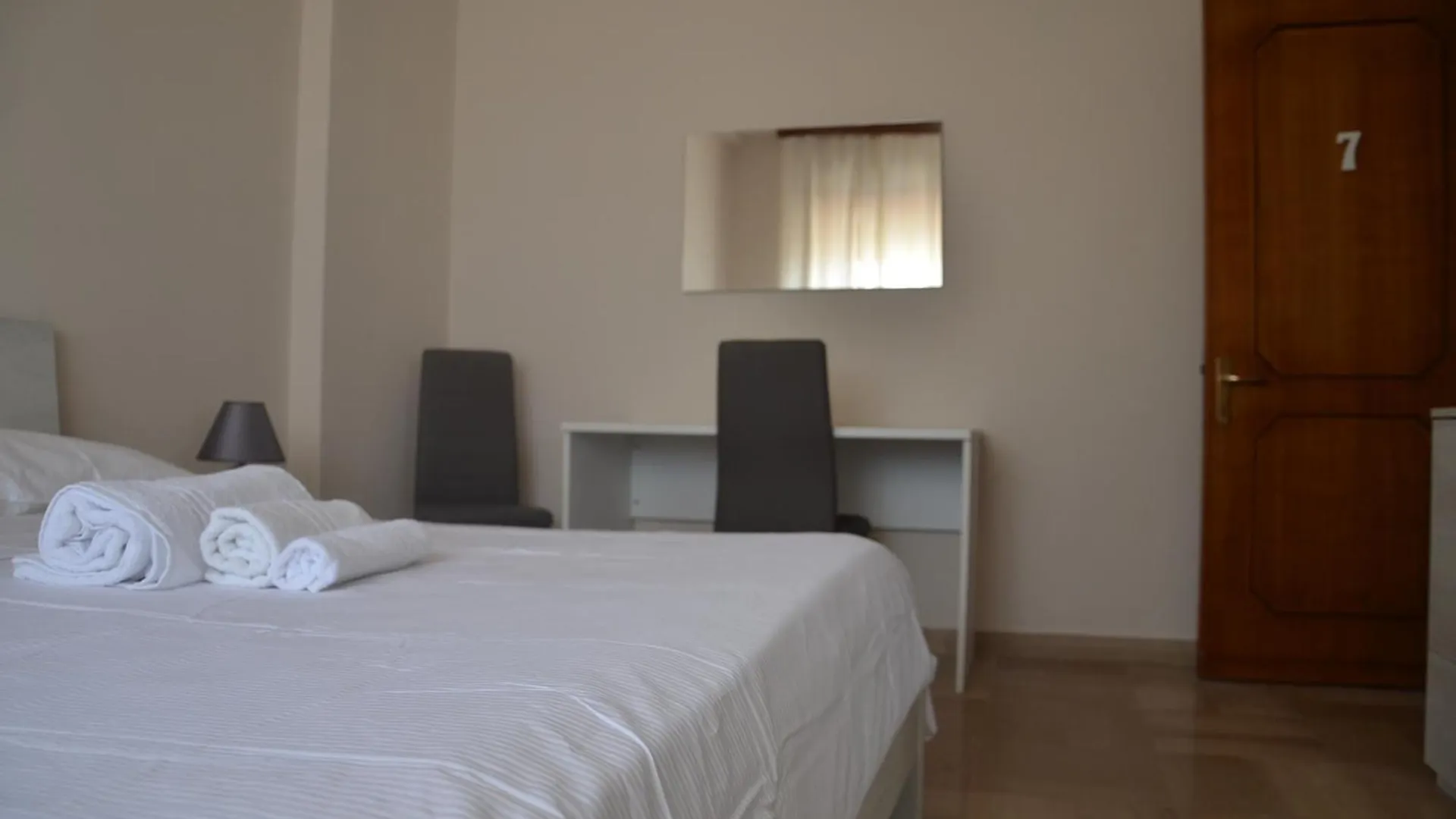 招待所 Fantastic Sardinia Residenza Le Terrazze Sassari Casa G Pischedda Attico Vista Mare酒店 意大利