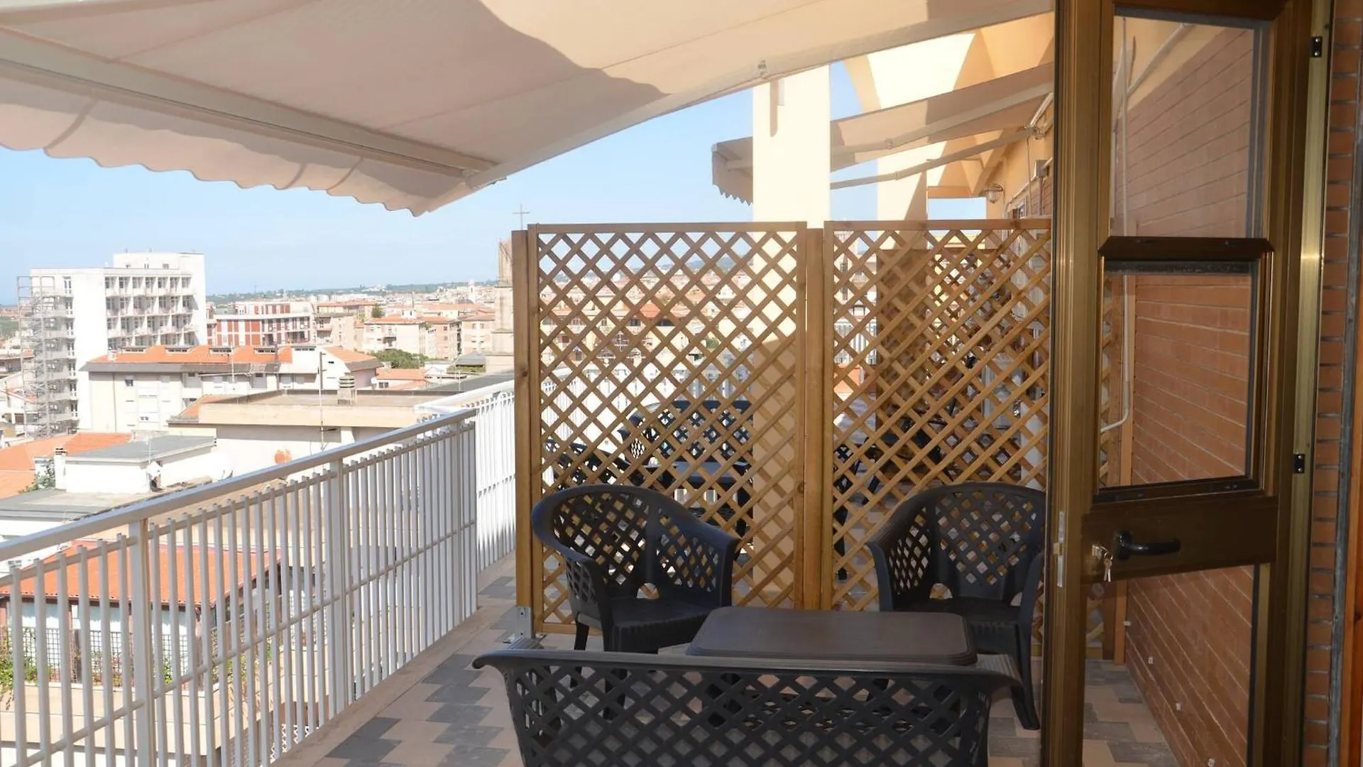 Fantastic Sardinia Residenza Le Terrazze Sassari Casa G Pischedda Attico Vista Mare酒店 0*,