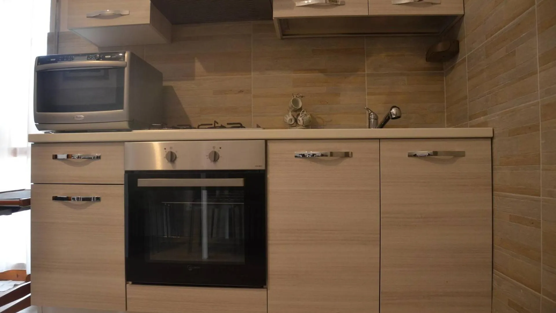 招待所 Fantastic Sardinia Residenza Le Terrazze Sassari Casa G Pischedda Attico Vista Mare酒店 意大利