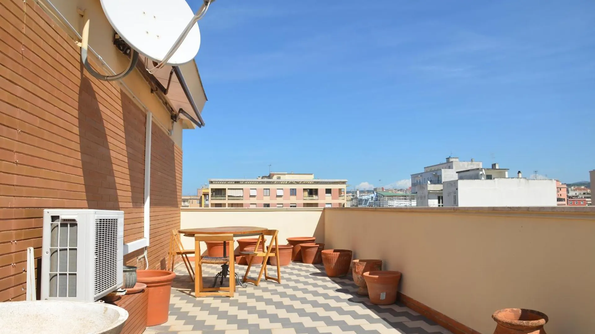 Guest house Fantastic Sardinia Residenza Le Terrazze Sassari Casa G Pischedda Attico Vista Mare Hotel Italy